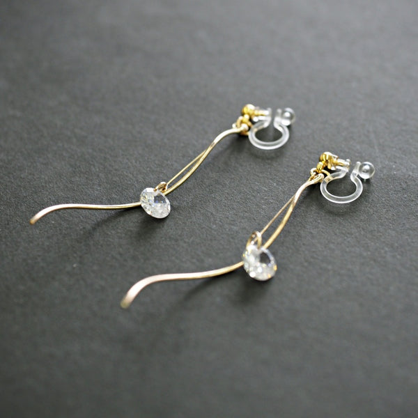 Elegant Gold Wave Bar Cubic Zirconia Invisible Clip-On Earrings | Graceful & Featherlight