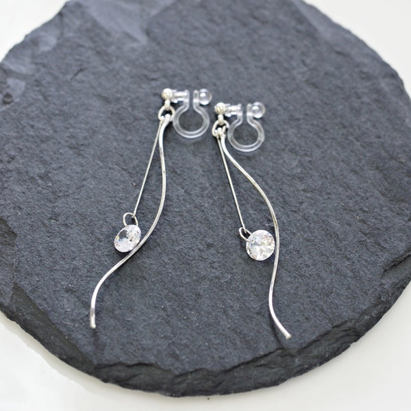 Elegant Gold Wave Bar Cubic Zirconia Invisible Clip-On Earrings | Graceful & Featherlight