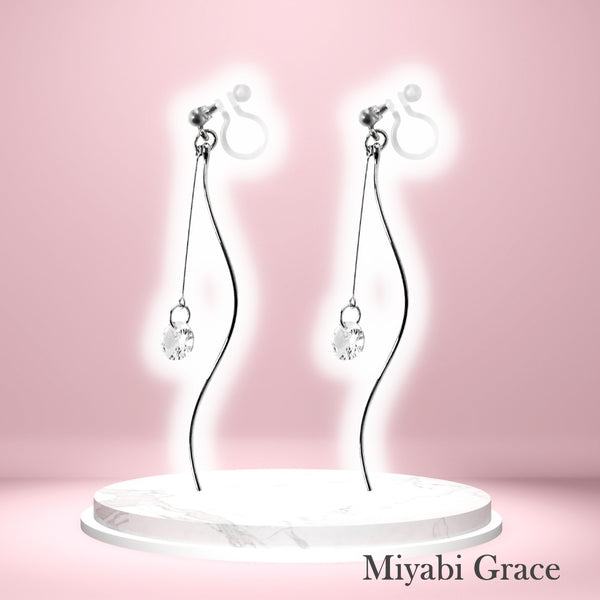 Elegant Gold Wave Bar Cubic Zirconia Invisible Clip-On Earrings | Graceful & Featherlight