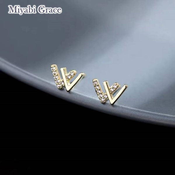 Small V Clear Crystal Rhinestone Invisible Clip On Stud Earrings