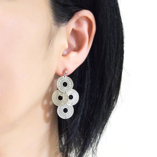Dangle silver circle filigree invisible clip on earrings - Miyabi Grace