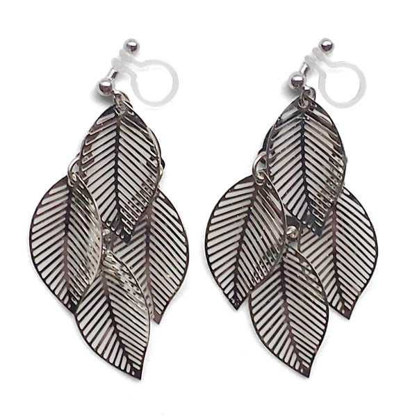 Silver four leaf filigree invisible clip on earrings - Miyabi Grace