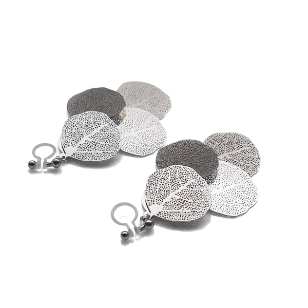 Dangle silver four leaf filigree invisible clip on earrings - Miyabi Grace