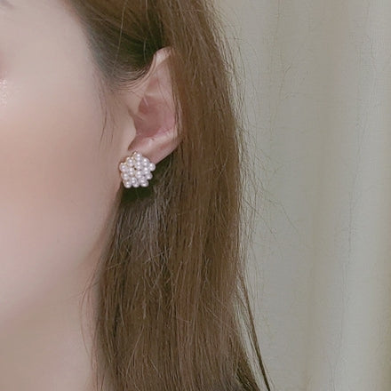 Round White Pearl Invisible Clip On Stud Earrings