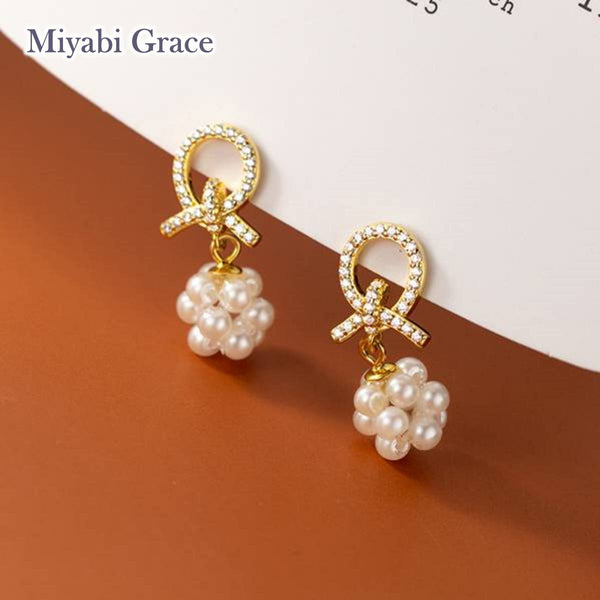 Dangle White Pearl Ball with Crystal Rhinestone Open Circle Gold Invisible Clip On Stud Earrings