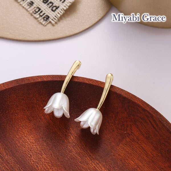 White Tulip Flower Gold Invisible Clip On Stud Earrings