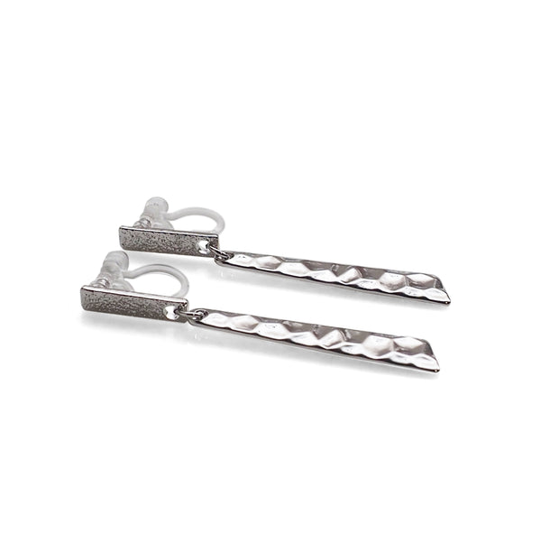 Dangle Hammered Triange Invisible clip on earrings ( Silver tone ) - Miyabi Grace
