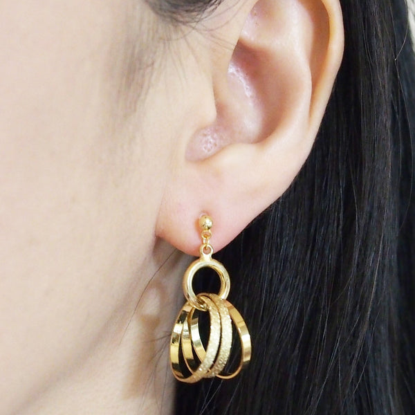 Three metallic gold rings invisible clip on earrings - Miyabi Grace