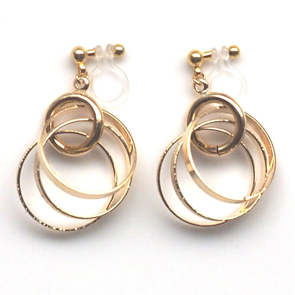 Three metallic gold rings invisible clip on earrings - Miyabi Grace