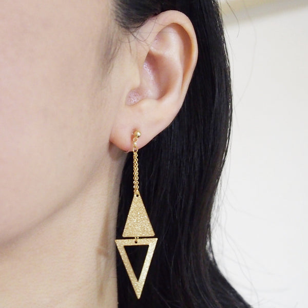 Metallic gold double triangle invisible clip on earrings - Miyabi Grace