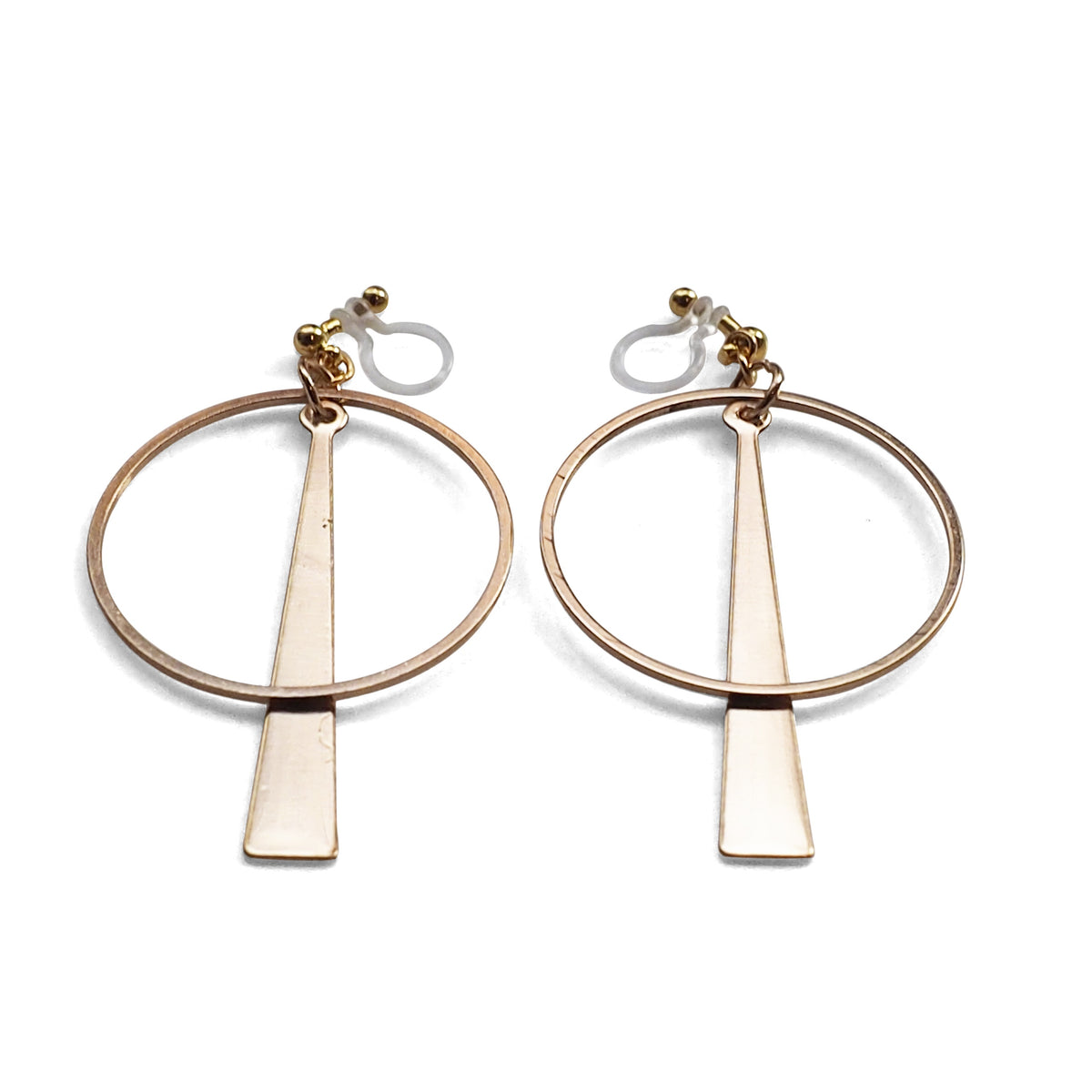 Geometric gold hoop invisible clip on earrings – Miyabi Grace
