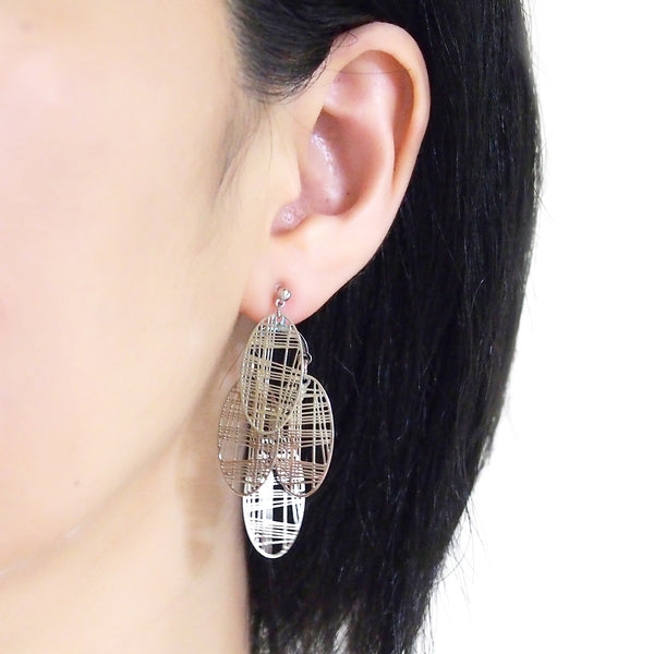 Silver gingham check filigree invisible clip on earrings - Miyabi Grace