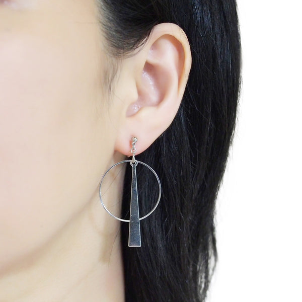 Geometric silver hoop invisible clip on earrings - Miyabi Grace