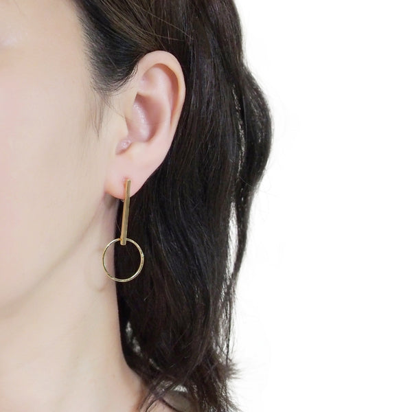 Gold Bar and Circle Invisible Clip On Stud Earrings - Miyabi Grace