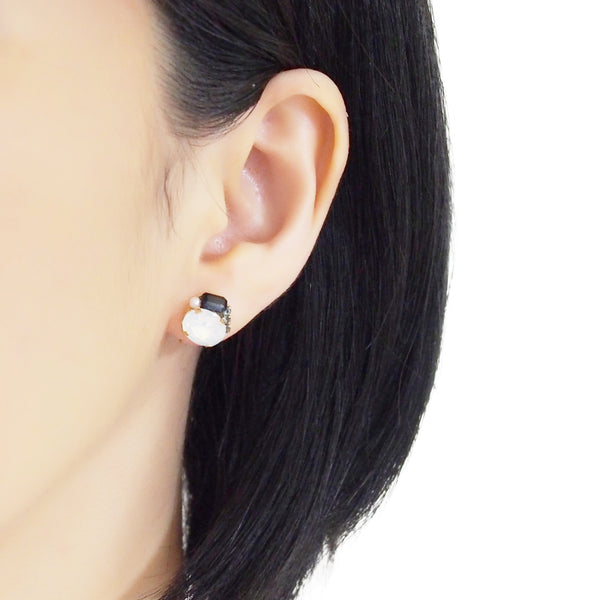 White and Black Rhinestone Invisible Clip On Stud Earrings ( Black ) - Miyabi Grace