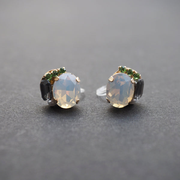 White and Black Rhinestone Invisible Clip On Stud Earrings ( Green ) - Miyabi Grace