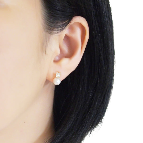 White Pearl and Rhinestone Invisible Clip On Stud Earrings (Gold tone) - Miyabi Grace