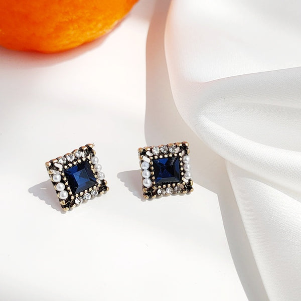 Square Navy Blue Crystal Rhinestone Vinage Style Pearl Invisible Clip On Stud Earrings