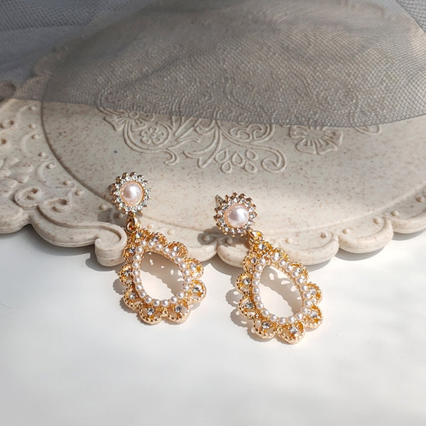 Dangle White Pearl Teardrop Invisible Clip On Earrings