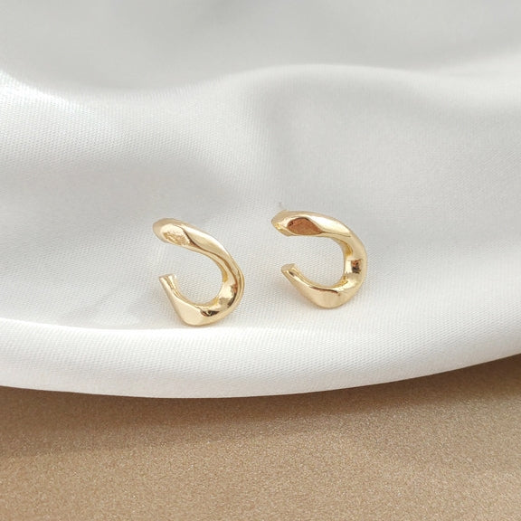 Gold Teardrop Minimal Invisible Clip On Stud Earrings