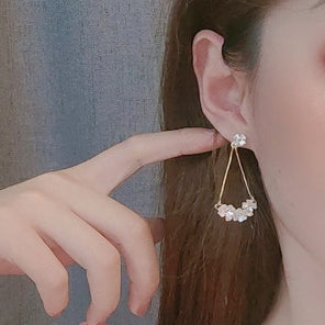 Dangle White Flower Invisible Clip On Earrings