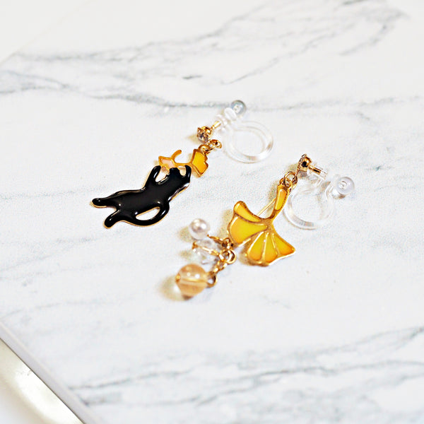 Dangle Black Cat Yellow Ginkgo Leaf Gold Invisible Clip On Earrings